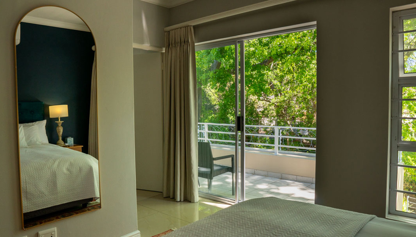 PetalsAndLight (5) PetalsAndLight (5)